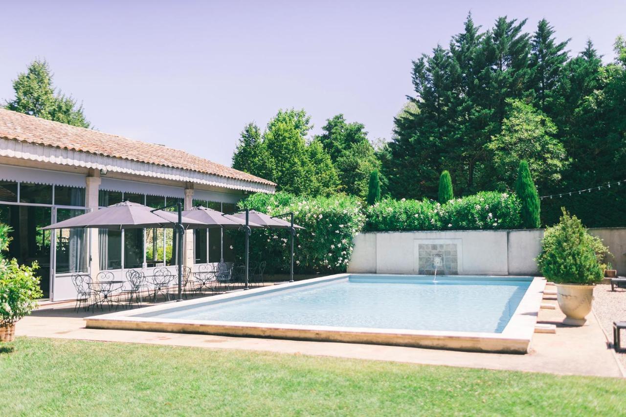Domaine De Blanche Fleur Hotel Chateauneuf-de-Gadagne ภายนอก รูปภาพ