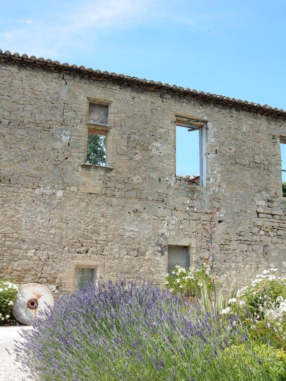 Domaine De Blanche Fleur Hotel Chateauneuf-de-Gadagne ภายนอก รูปภาพ